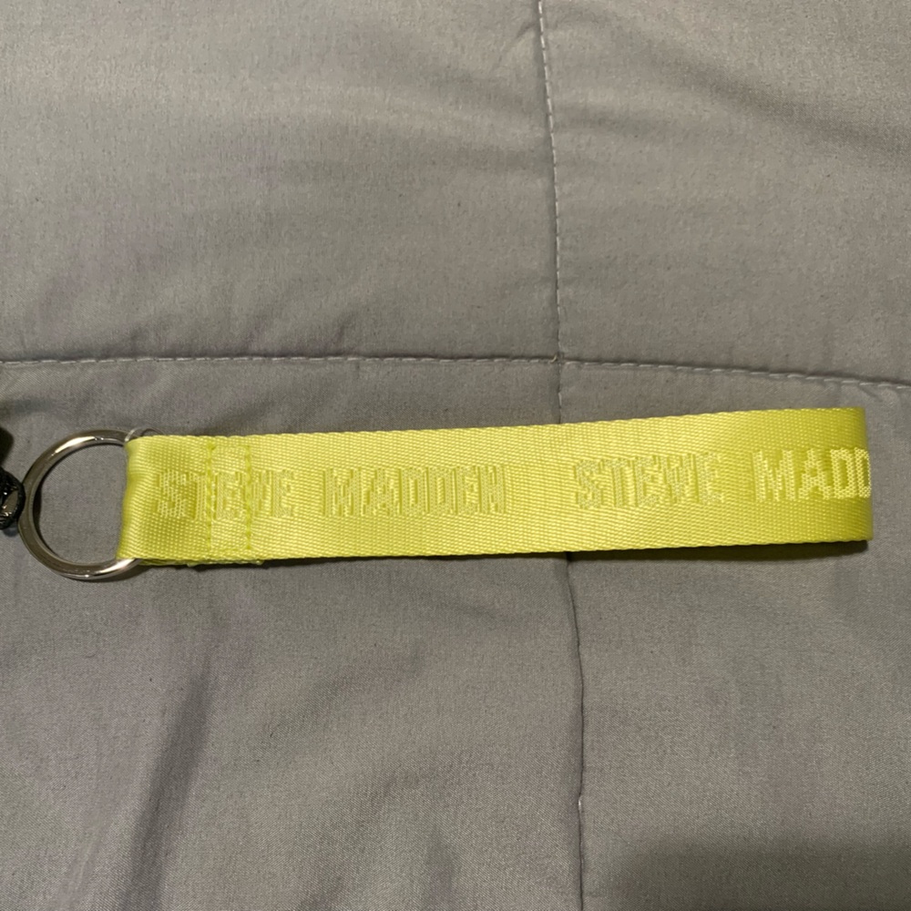 Steve Madden Zip Around Wallet - Picture 7 of 11